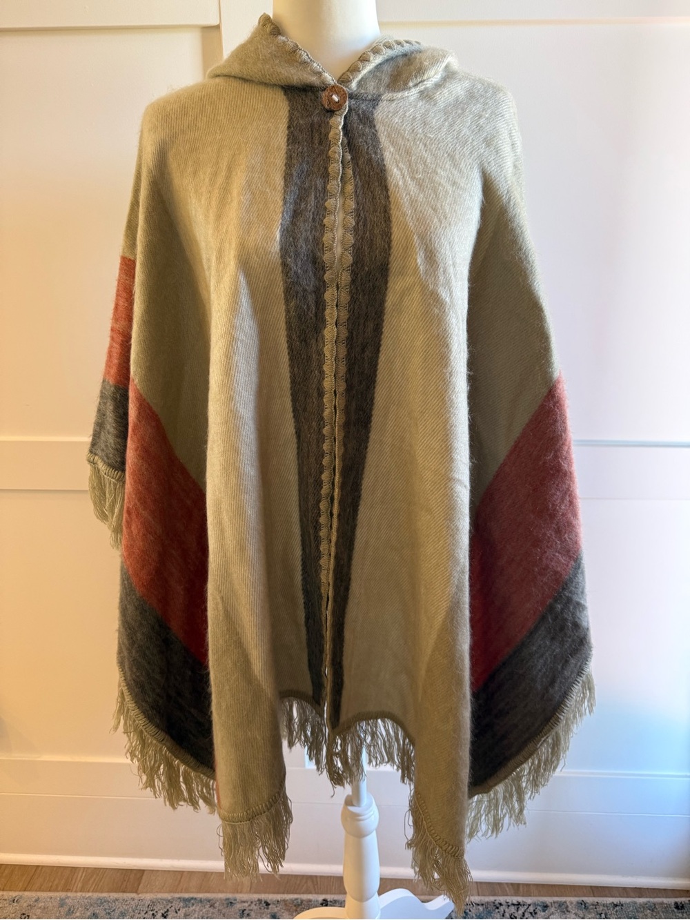 Alpaca Wool Hooded Poncho Cape One Button Fringe Colorblock Made in Ecuador OS